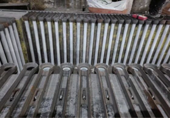 Στοιχείο θέρμανσης SiC με μέγιστη θερμοκρασία λειτουργίας 1500°C, ανθεκτικό στη διάβρωση και υψηλή θερμική απόδοση για βιομηχανικά κλιβάνους